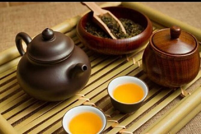 Guangzhou Tea Art Forum: Learn from Experts and Sip Fine Tea