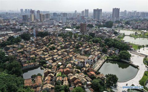 Guangfo and Shenzhen-Dongguan: A Tale of Two City Clusters